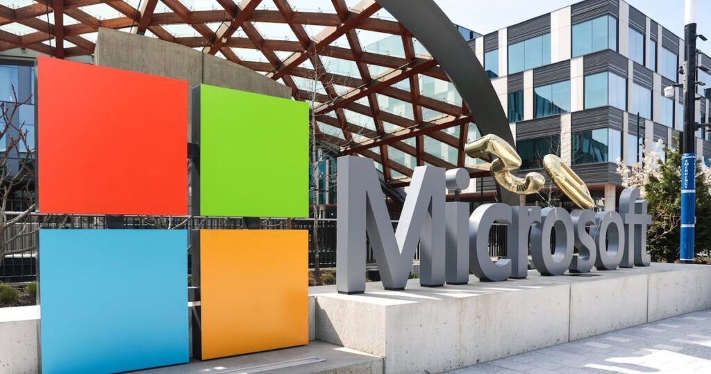 Microsoft to cut 4,800 jobs, overhaul Xbox unit Microsoft to cut 4,800 jobs, overhaul Xbox unit