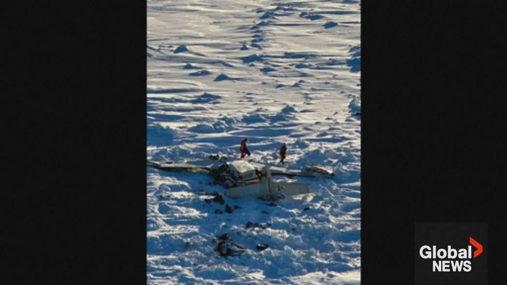 Click to play video: 'Missing commuter plane found crashed on Alaska sea ice, no survivors'
