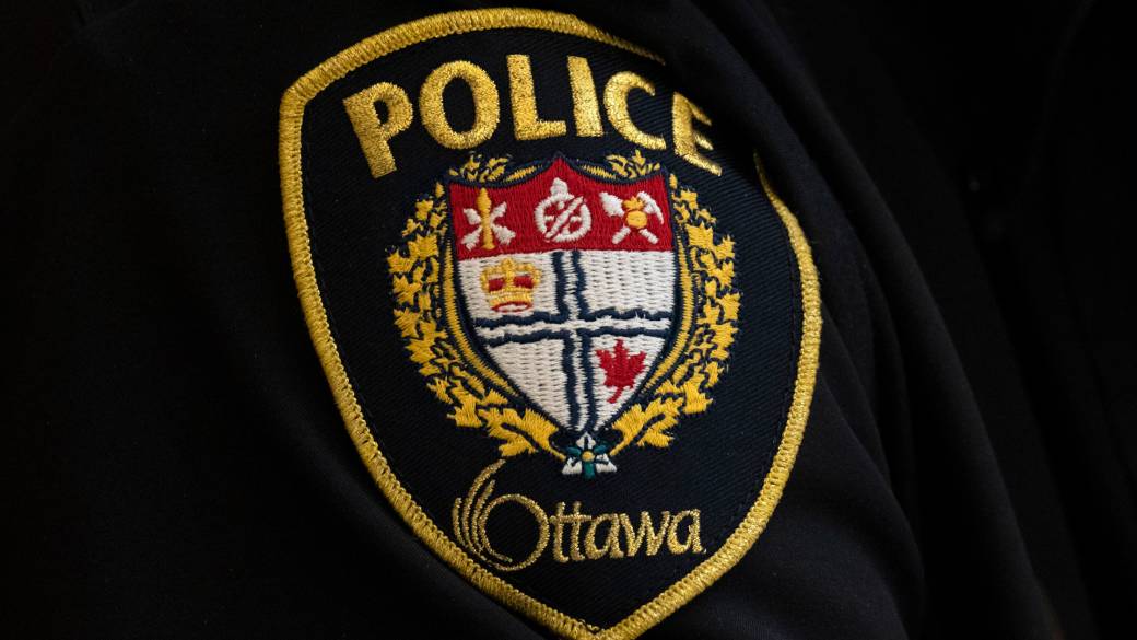 Click to play video: 'Double murder-suicide investigation underway in Ottawa after 2 children, father found dead'