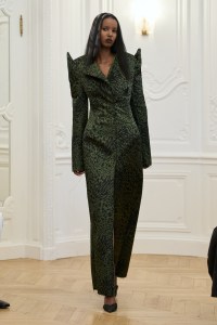 Peet Dullaert Fall 2026 Couture Collection at Paris Couture Week