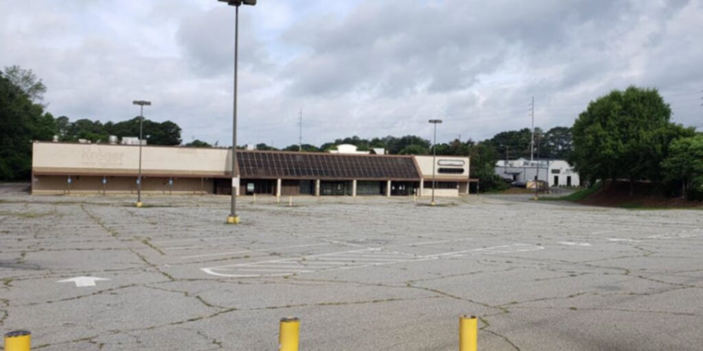 Shuttered Marietta Kroger to become fitness center Shuttered Marietta Kroger to become fitness center
