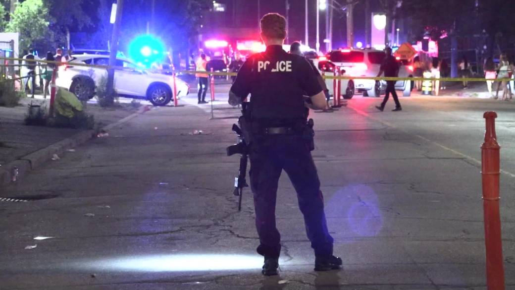 Click to play video: 'A look at gun violence concerns in Toronto'
