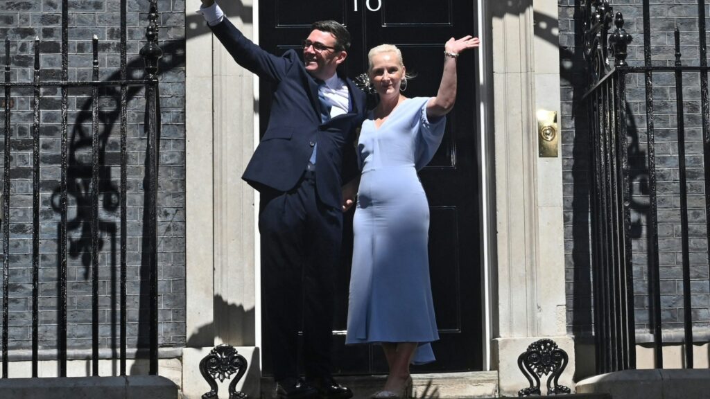 Van Heel chooses Victoria Beckham for first appearance Van Heel chooses Victoria Beckham for first appearance