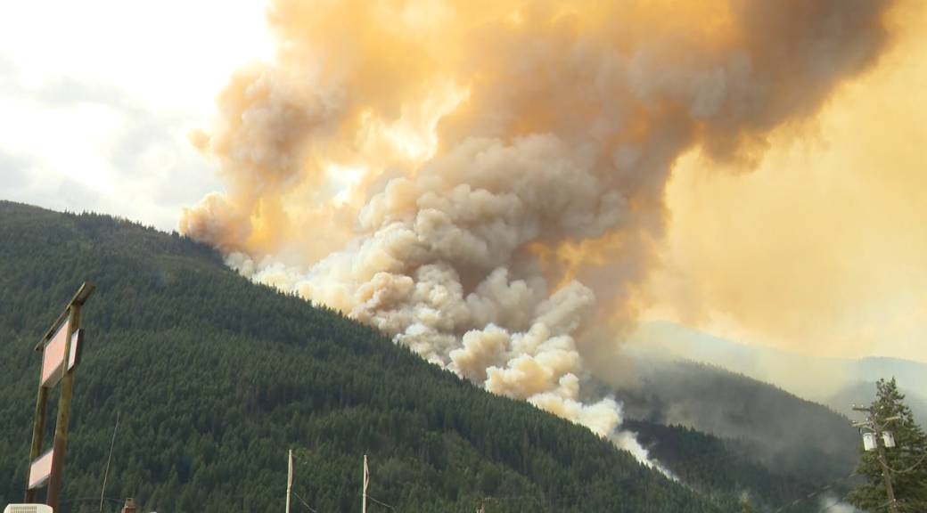 Click to play video: 'Evacuation order expanded near Boston Bar for Brunswick Complex wildfires'