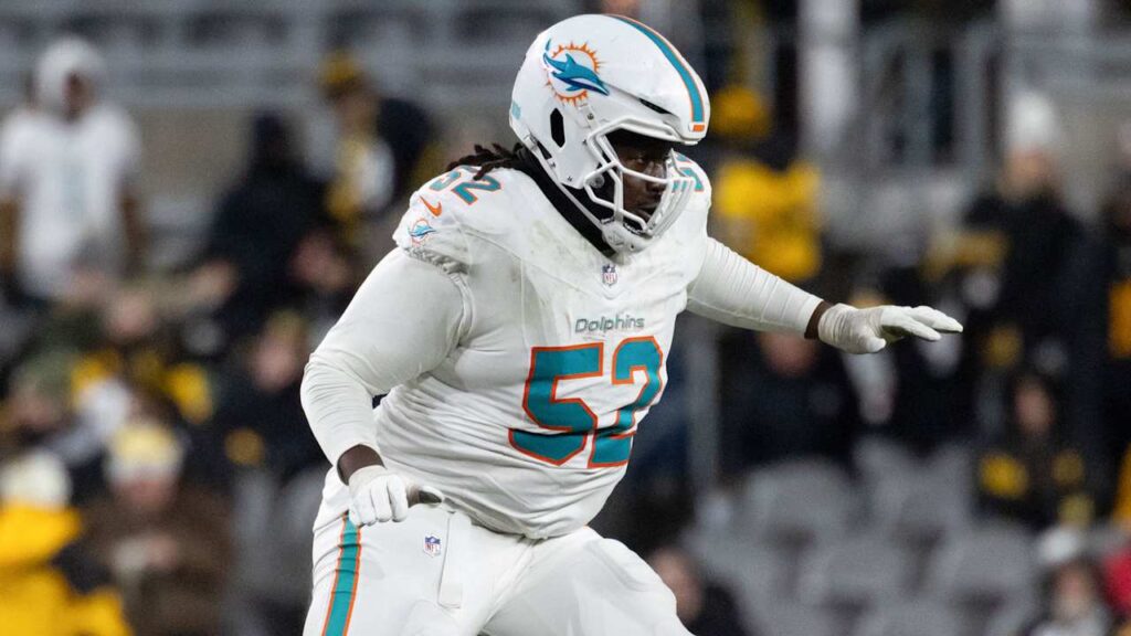 News & Notes from Around the NFL: Dolphins’ Patrick Paul aspires to be president; Micah Parsons not happy with perceived Jordan Love slight News & Notes from Around the NFL: Dolphins' Patrick Paul aspires to be president; Micah Parsons not happy with perceived Jordan Love slight