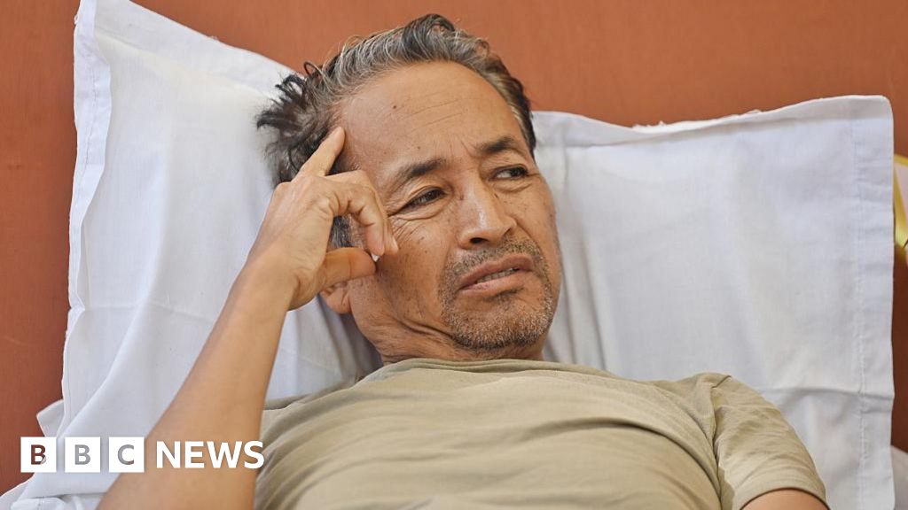Sonam Wangchuk: Indian activist on hunger strike for 20 days forcibly taken to hospital Sonam Wangchuk: Indian activist on hunger strike for 20 days forcibly taken to hospital