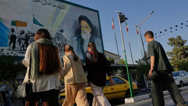 Live updates: Trump administration signals that pause in Iran strikes will allow talks to progress Live updates: Trump administration signals that pause in Iran strikes will allow talks to progress