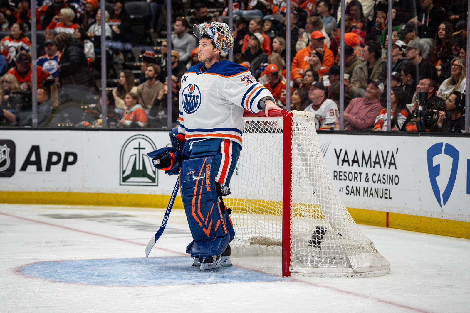 The Edmonton Oilers changed up their goaltending picture this summer, signing longtime NHL goalie Frederik Andersen to form a tandem with veteran Tristan Jarry. But how should new Oilers coach Mike Babcock use the two goalies?