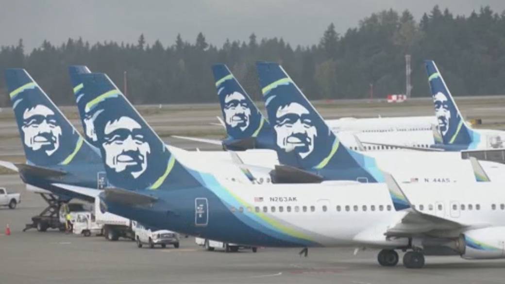 Click to play video: 'Safety concerns raised after mid-air blowout on new Boeing 737 MAX-9 jetliner'