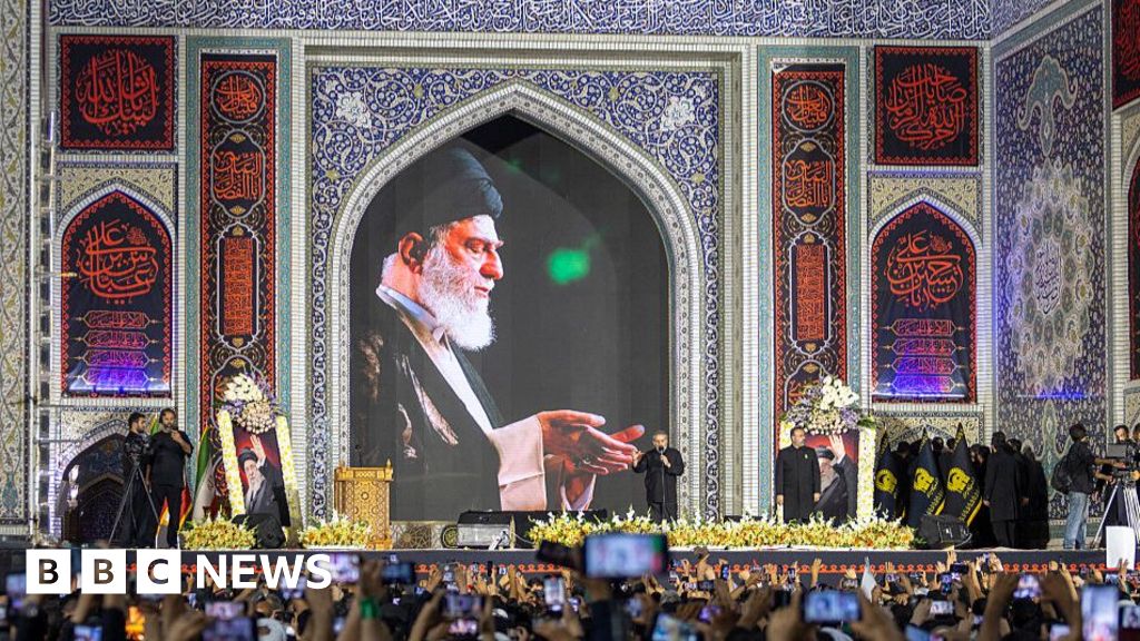 Tehran launches more strikes after second round of US attacks in southern Iran Tehran launches more strikes after second round of US attacks in southern Iran
