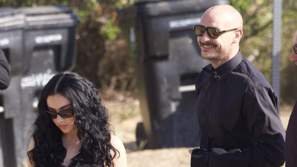 Matty Healy & Gabbriette Celeb Wedding Guests: Charli xcx, George Daniel & More Matty Healy & Gabbriette Celeb Wedding Guests: Charli xcx, George Daniel & More