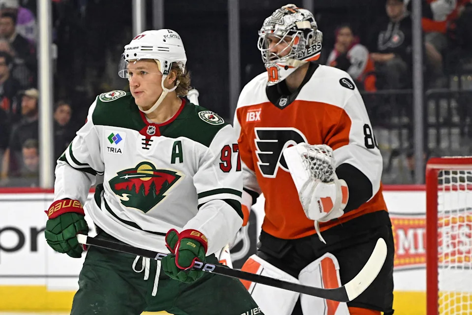 Insider: Flyers Planned Heist for NHL Superstar Before Leo Carlsson Offer Sheet