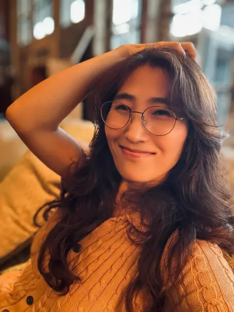 Hana Kang Selfie of Hana