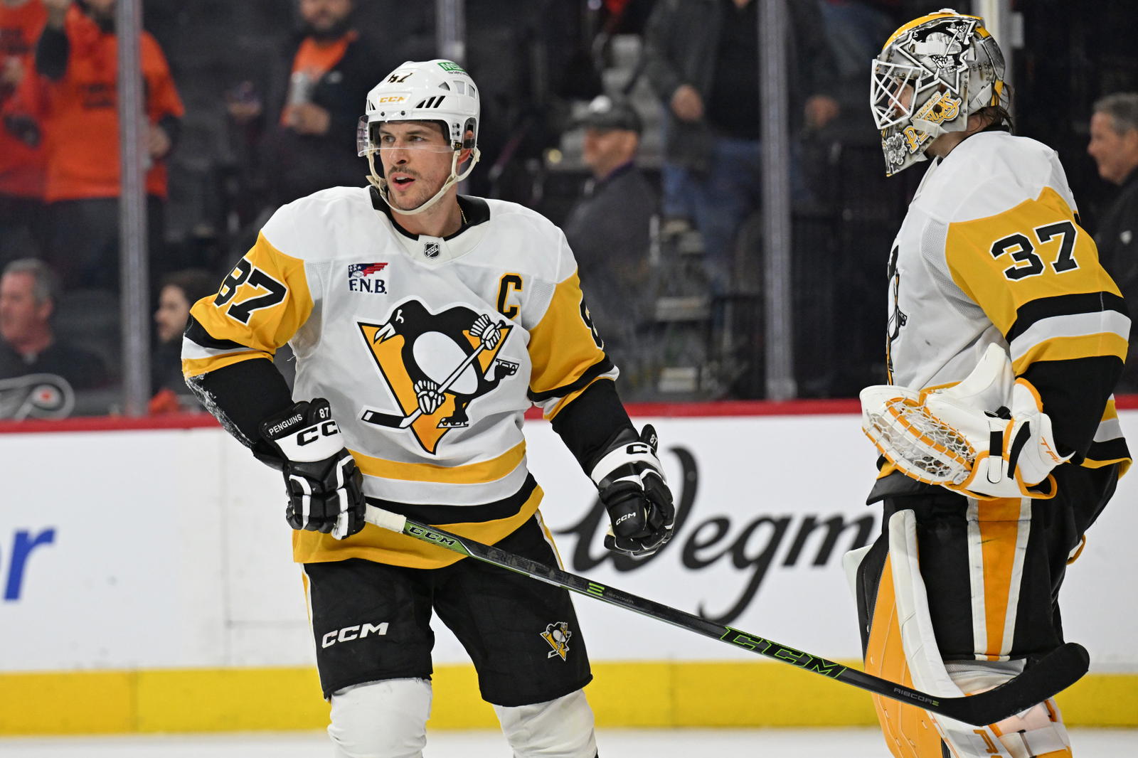 Sidney Crosby had another great season last year and looks poised to repeat it this year.