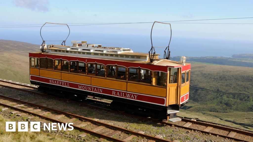 Tourism worth record £433m to Isle of Man economy Tourism worth record £433m to Isle of Man economy