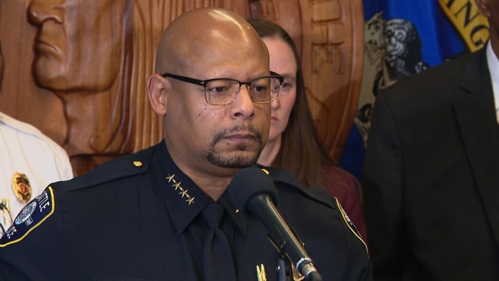 Seattle Police Chief cancels interview, acknowledges frequent travel outside city Seattle Police Chief cancels interview, acknowledges frequent travel outside city