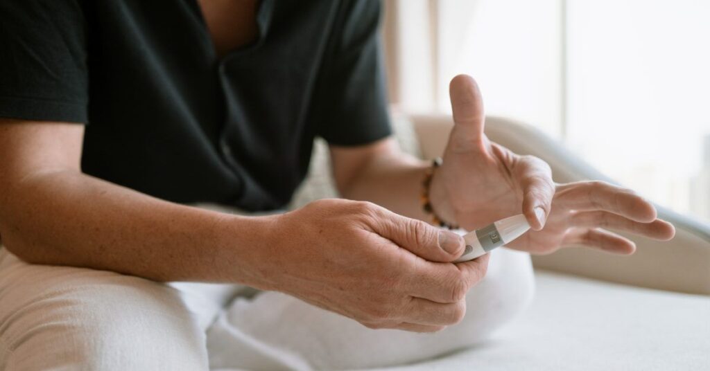GKI finger-prick test measuring ketosis could monitor metabolic health GKI finger-prick test measuring ketosis could monitor metabolic health