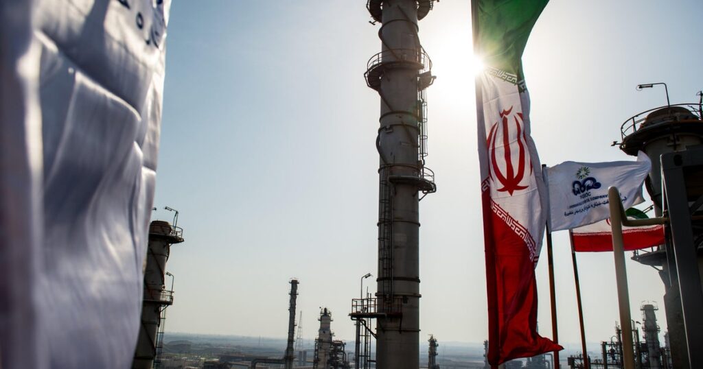 Iran War Updates: Oil back near $95 a barrel as U.S. insists Strait of Hormuz is open despite attacks on ships Iran War Updates: Oil back near $95 a barrel as U.S. insists Strait of Hormuz is open despite attacks on ships