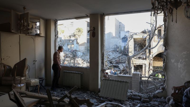 Live updates: US military says it completed ‘heavy wave of strikes’ against Iran Live updates: US military says it completed ‘heavy wave of strikes’ against Iran