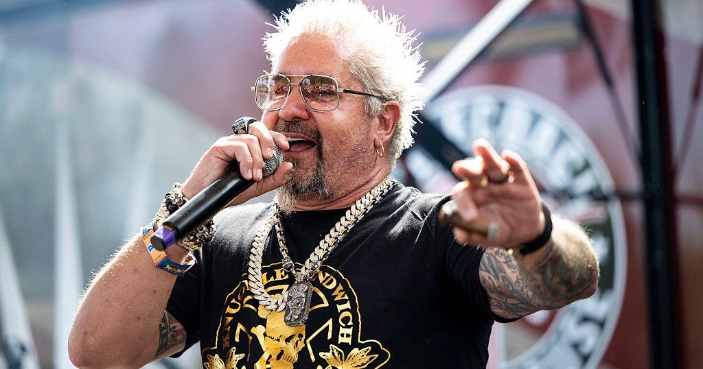 Elk Grove’s StreetZlan lands spot on Guy Fieri’s “Diners, Drive Elk Grove's StreetZlan lands spot on Guy Fieri's "Diners, Drive