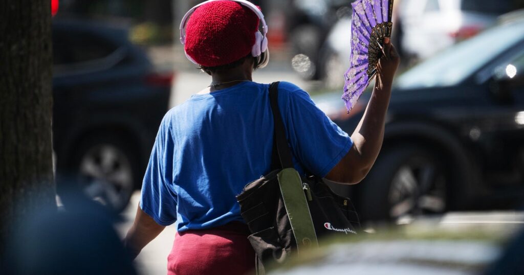 58 million Americans under heat alerts as extreme temperatures scorch western U.S. 58 million Americans under heat alerts as extreme temperatures scorch western U.S.