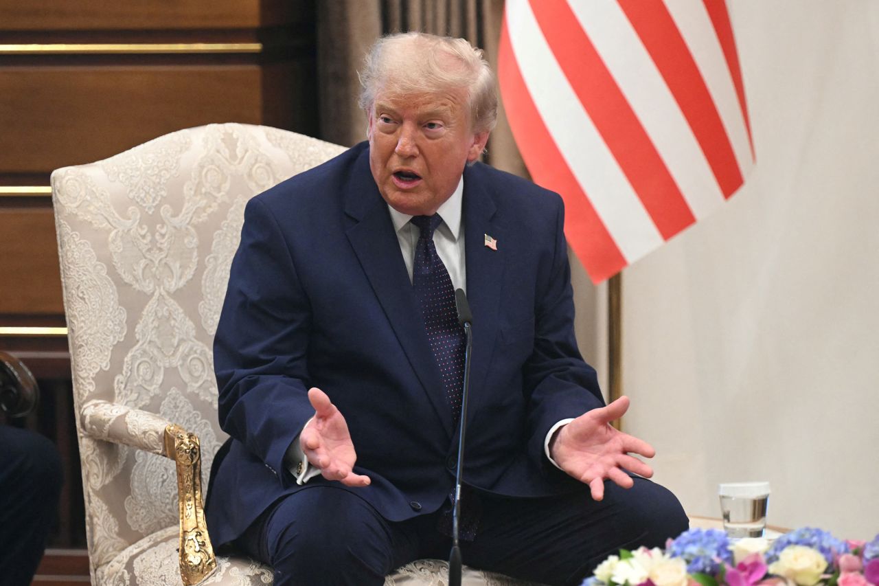 President Donald Trump holds a meeting with Turkish President Recep Tayyip Erdogan on Tuesday.