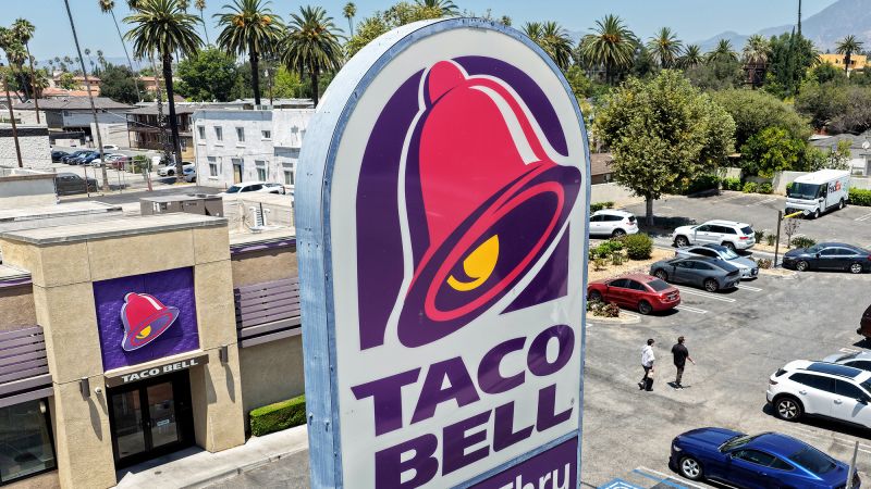 Taco Bell sales fell 2% after cyclospora outbreak Taco Bell sales fell 2% after cyclospora outbreak