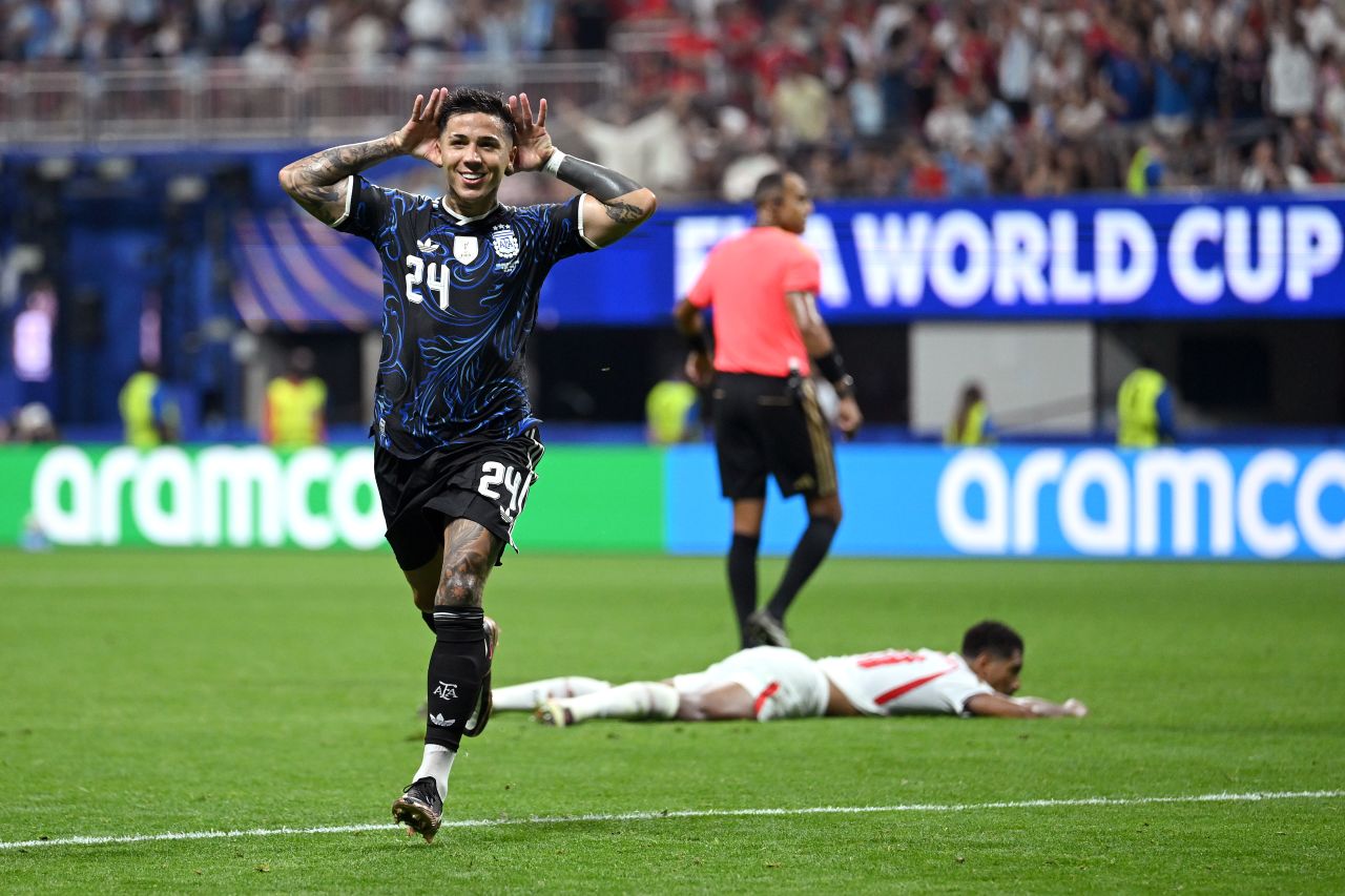 Enzo Fernández leveled the score with a long-range shot in the 85th minute.