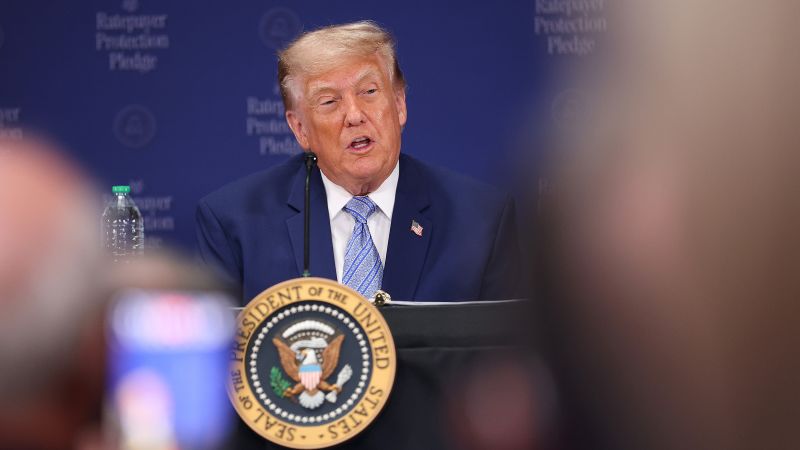 ‘Remember that?’ Trump again asks Americans to recall something that never happened ‘Remember that?’ Trump again asks Americans to recall something that never happened