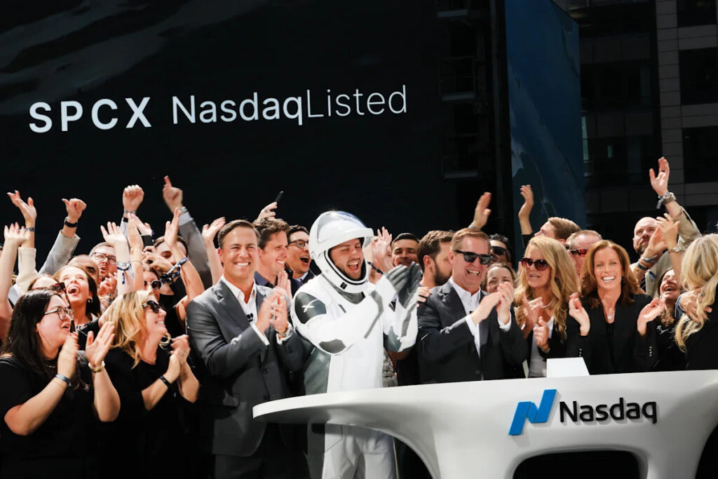 Jamie Dimon throws caution on the AI frenzy but sees promise in space data centers Jamie Dimon throws caution on the AI frenzy but sees promise in space data centers