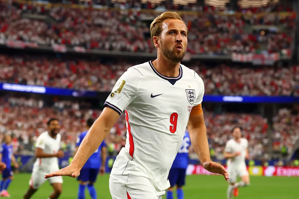 ARLINGTON, TEXAS - JUNE 17: Harry Kane of England celebrates scoring the opening goal during the FIFA World Cup 2026 Group L match between England and Croatia at Dallas Stadium on June 17, 2026 in Dallas, United States. (Photo by Chris Brunskill/Fantasista/Getty Images)