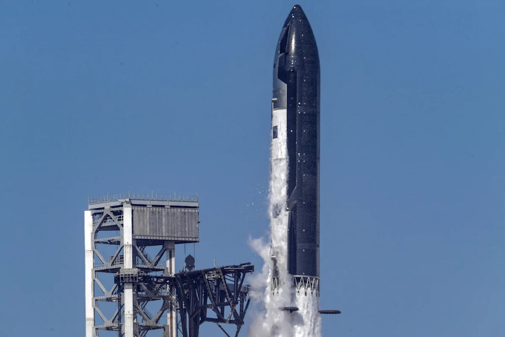 As SpaceX stock dips near IPO price, bulls like BofA's Epstein say buy on 'launch leadership'