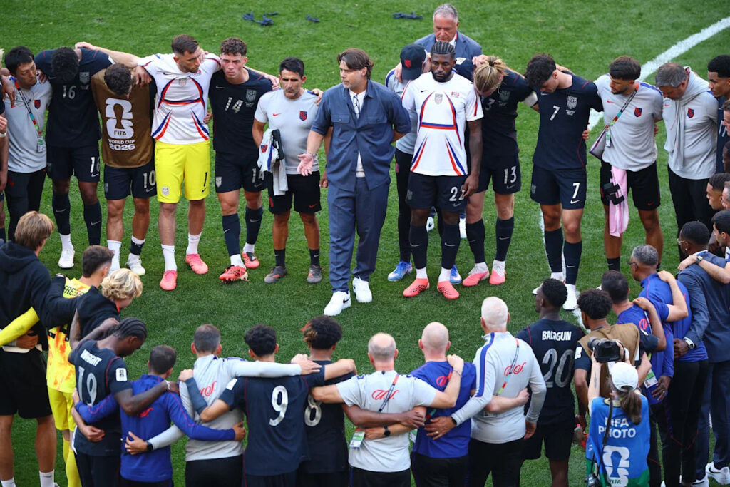 USMNT’s World Cup dream ends in 4 USMNT’s World Cup dream ends in 4