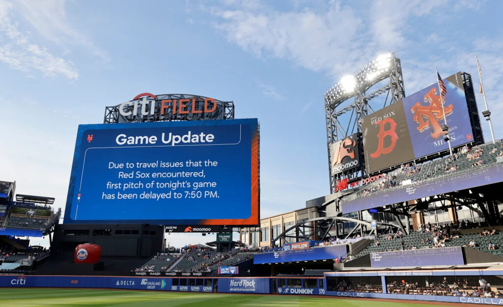 Red Sox beat Mets after plane issues strand team in Chicago hours before game in New York Red Sox beat Mets after plane issues strand team in Chicago hours before game in New York