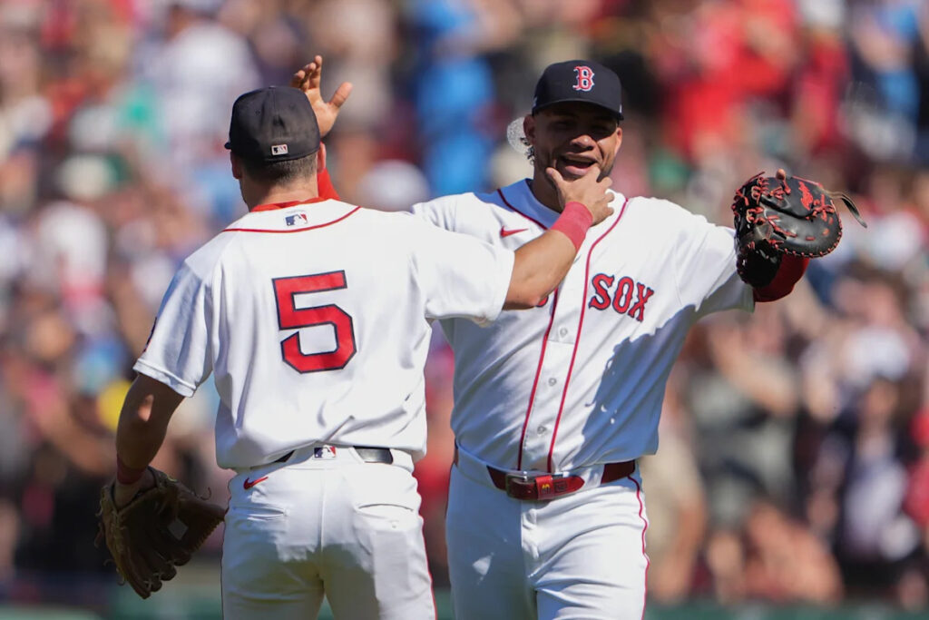 Red Sox complete 4-game sweep of 1st-place Rays for 13th straight win, now 40 Red Sox complete 4-game sweep of 1st-place Rays for 13th straight win, now 40