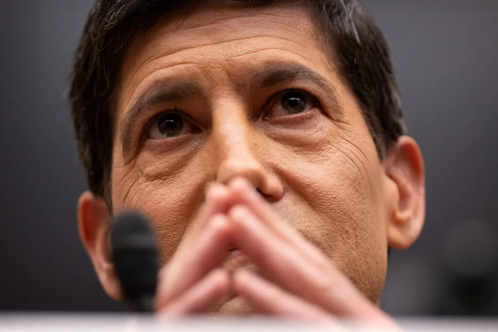 Fed Chairman Kevin Warsh pushes past Democrats’ criticism as they question Trump ties, new task forces Fed Chairman Kevin Warsh pushes past Democrats' criticism as they question Trump ties, new task forces