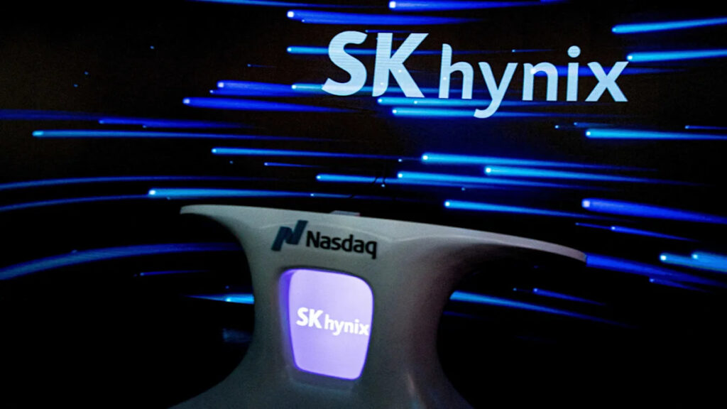 SK Hynix stock falls, leads broader chip sector declines as AI trade angst returns SK Hynix stock falls, leads broader chip sector declines as AI trade angst returns