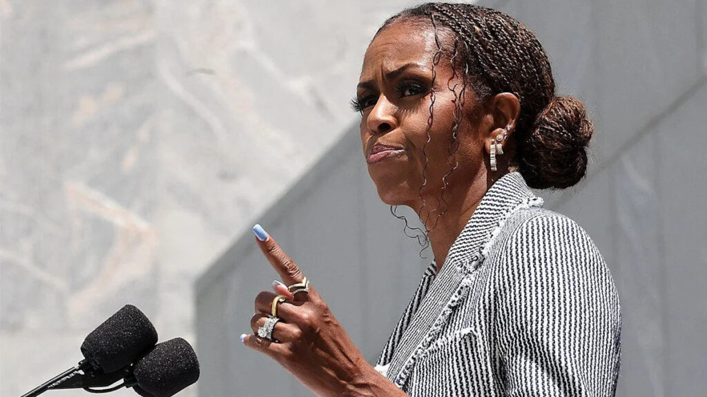 Michelle Obama accuses media of weaponizing fashion to ‘diminish’ her as a campaign threat Michelle Obama accuses media of weaponizing fashion to 'diminish' her as a campaign threat