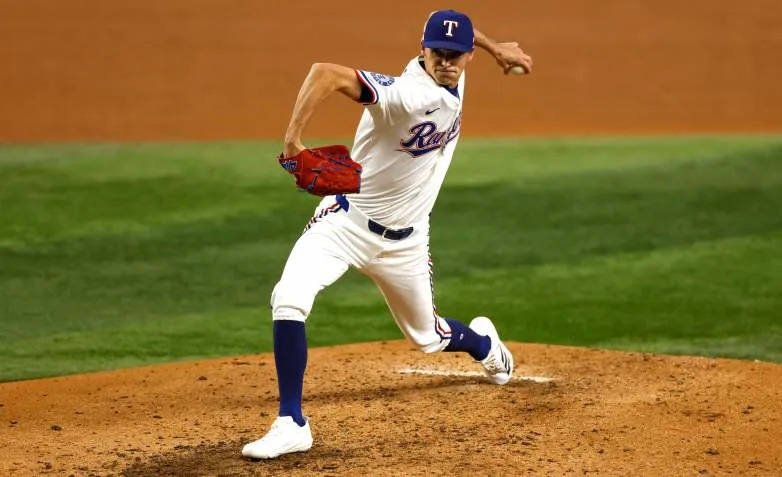 ARLINGTON, TX - SEPTEMBER 9: Hoby Milner #41 of the Texas Rangers pitches against the Milwaukee Brewers during the fifth inning at Globe Life Field on September 9, 2025 in Arlington, Texas. (Photo by Ron Jenkins/Getty Images)