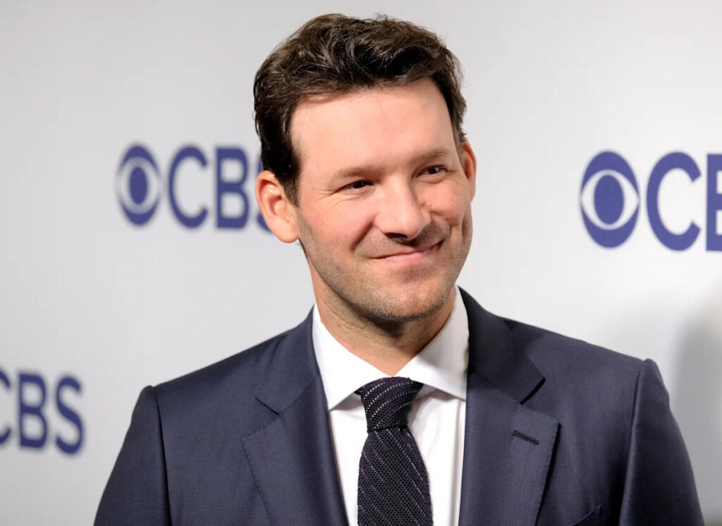 Tony Romo placed on leave by CBS Sports ‘until further notice’ following OWI arrest, JJ Watt to replace him in booth Tony Romo placed on leave by CBS Sports 'until further notice' following OWI arrest, JJ Watt to replace him in booth