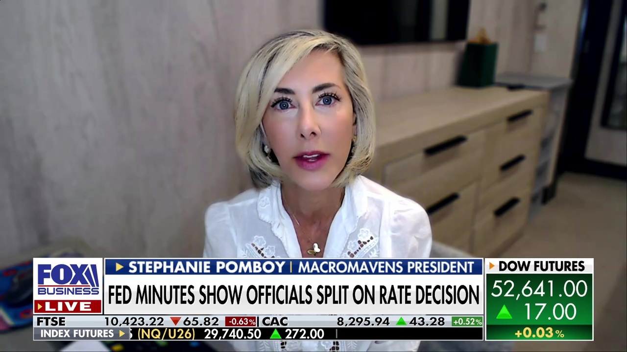 MacroMavens President Stephanie Pomboy breaks down the Fed's growing divide, next week's inflation report and what investors should expect as earnings season begins on ‘Mornings with Maria.’