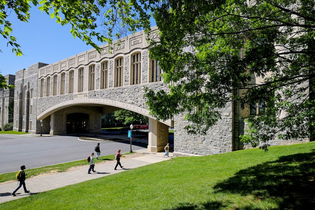 Presidential Search Committee to meet July 21 in Blacksburg Presidential Search Committee to meet July 21 in Blacksburg