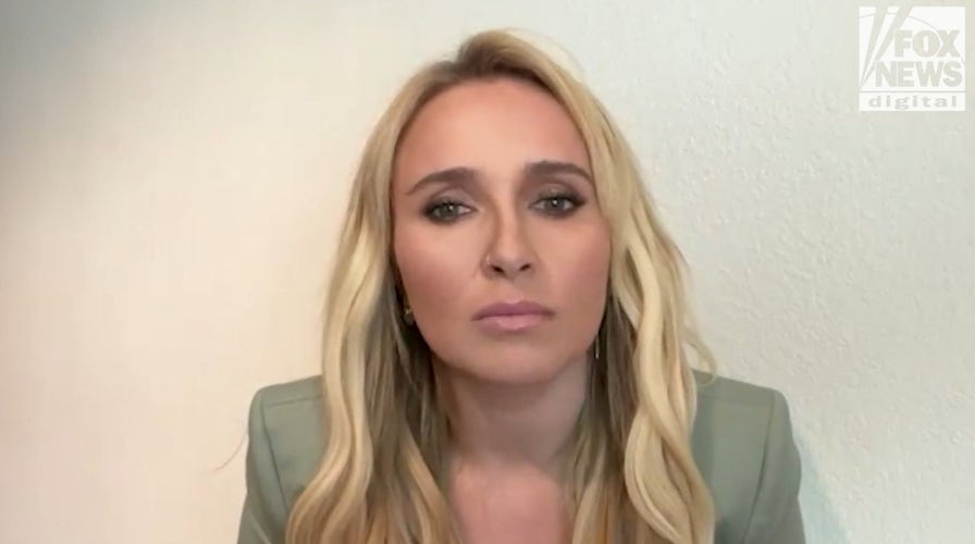 Hayden Panettiere says that criticism can be a struggle for child actors who are already at a vulnerable age