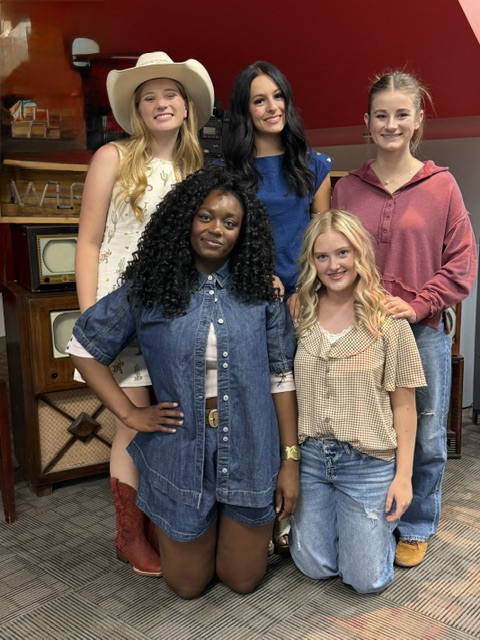 Layton Hills Mall announces ‘Back to Community Fashion Experience’ Layton Hills Mall announces ‘Back to Community Fashion Experience’