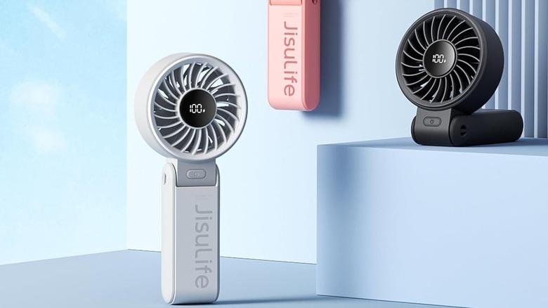 The JisuLife Life7 handheld fan in three colors.