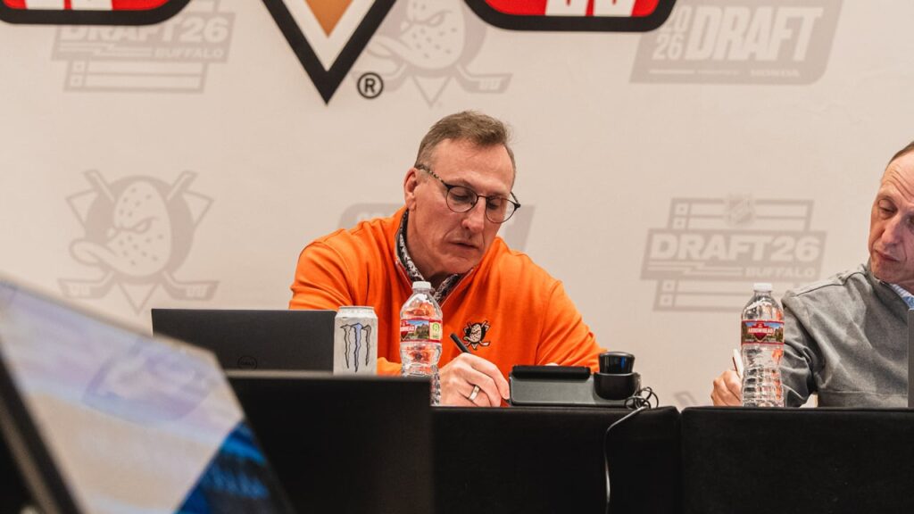 Ducks GM Verbeek Discusses Matching the Offer Sheet for Carlsson Ducks GM Verbeek Discusses Matching the Offer Sheet for Carlsson