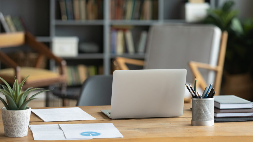 10 Mini Gadgets That Are Perfect For A Small Home Office