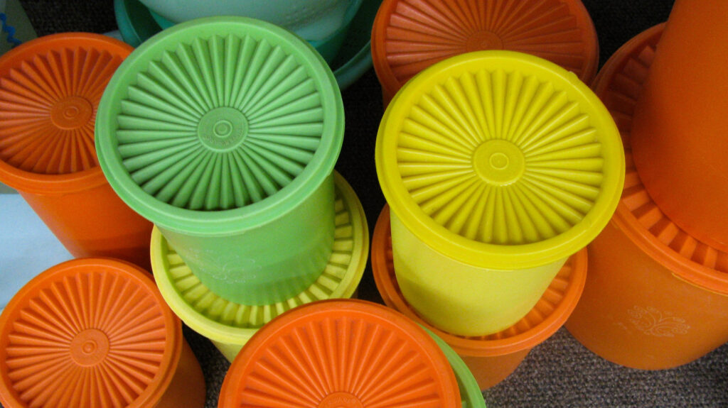 The Genius ’60s Tupperware Gadget That Was Ahead Of Its Time (But Nobody Uses Them Now) The Genius '60s Tupperware Gadget That Was Ahead Of Its Time (But Nobody Uses Them Now)