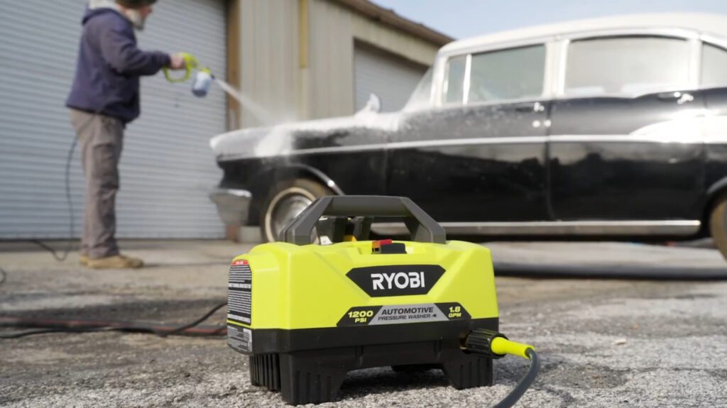 6 Cool New Gadgets For Cleaning Your Car 6 Cool New Gadgets For Cleaning Your Car