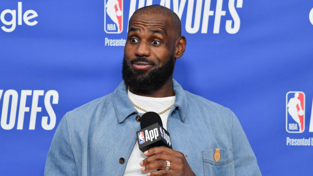 How will LeBron James announce his free agency decision? Six possibilities as NBA awaits another decision How will LeBron James announce his free agency decision? Six possibilities as NBA awaits another decision